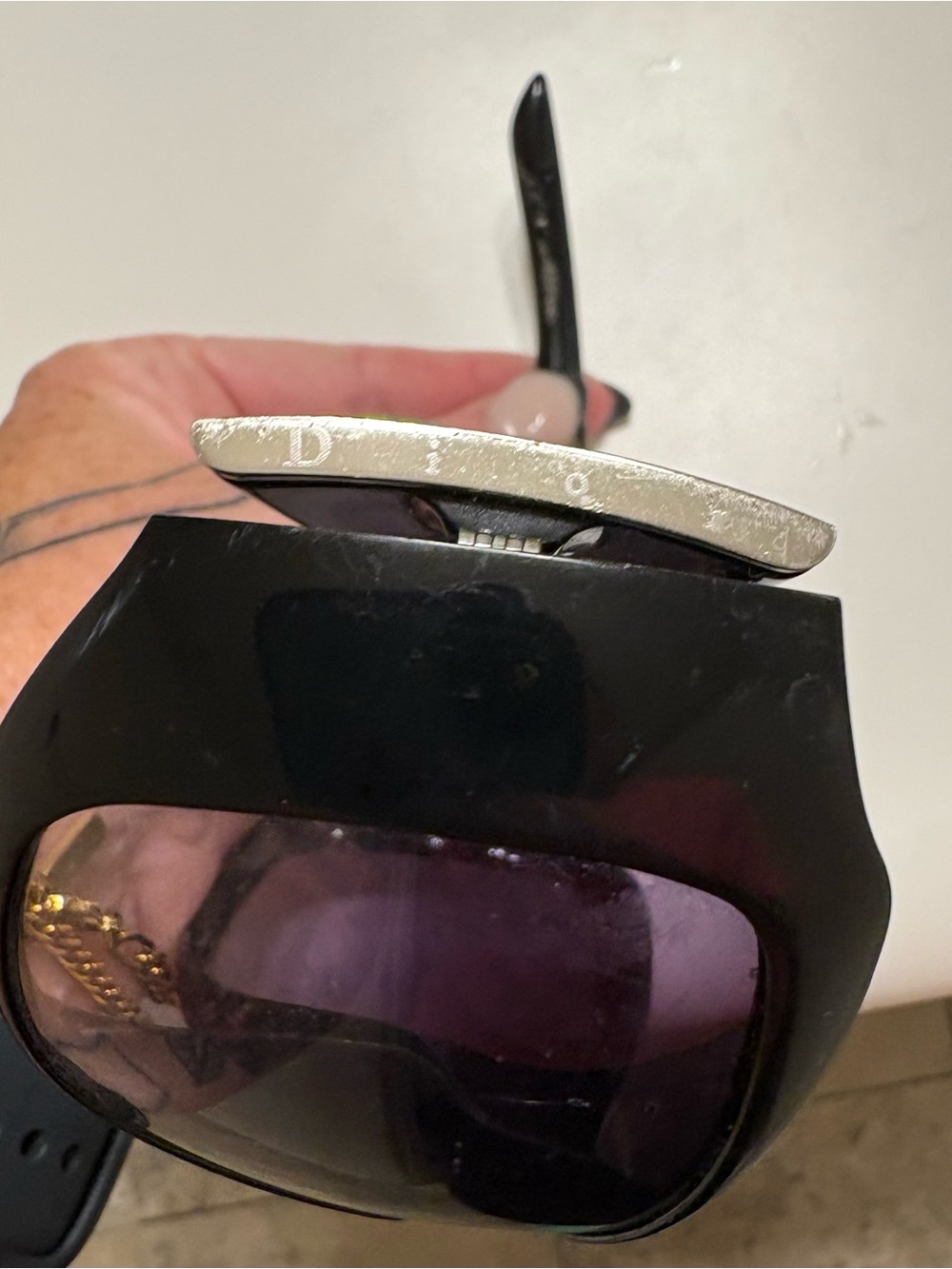 Dior Vintage Y2K Oversized Black Frame Sunglasses with Gradient Purple Lenses - Picture 7 of 8
